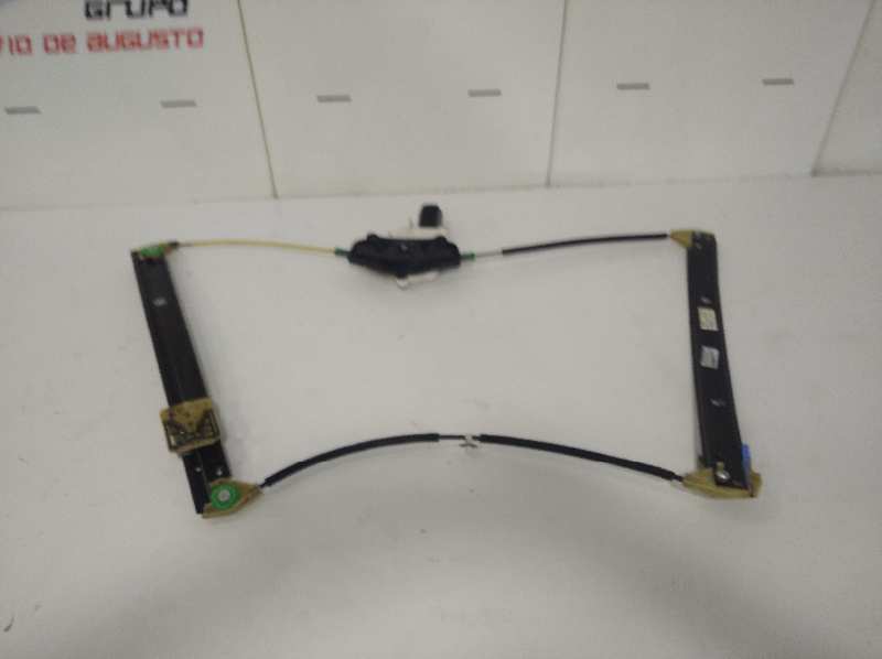 Elevalunas delantero derecho audi  no identificado