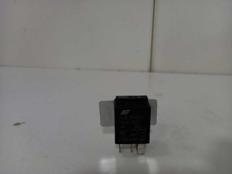 Rele audi  no identificado