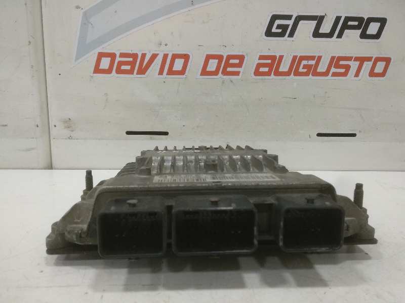 Centralita motor uce no identificado
