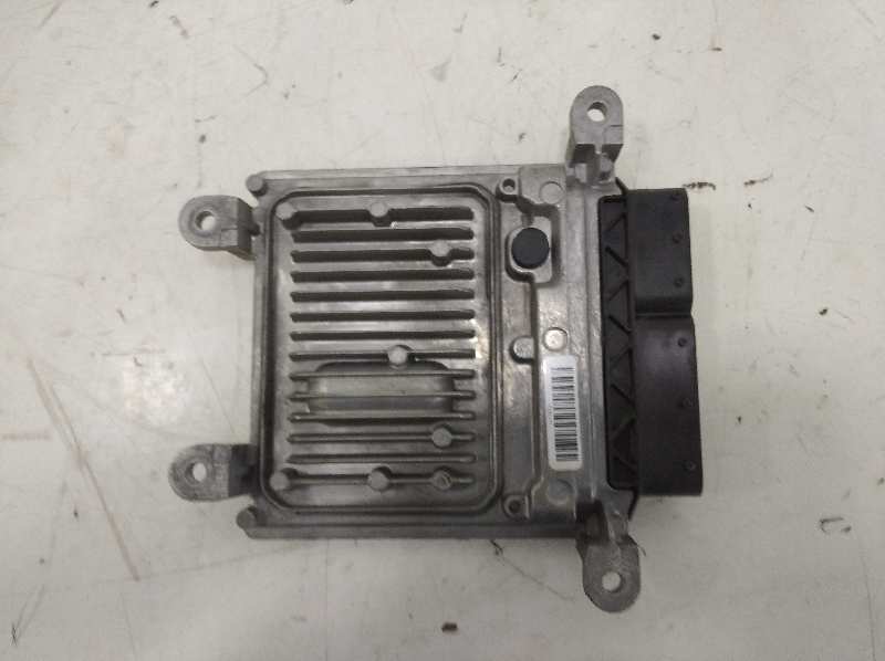Centralita motor uce infiniti q70 2.2d premium