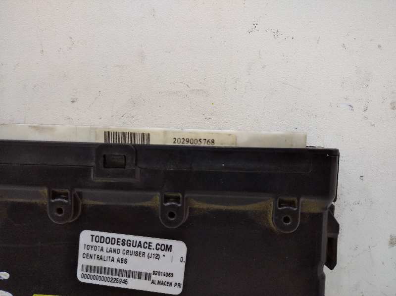 Centralita abs toyota land cruiser (j12) 