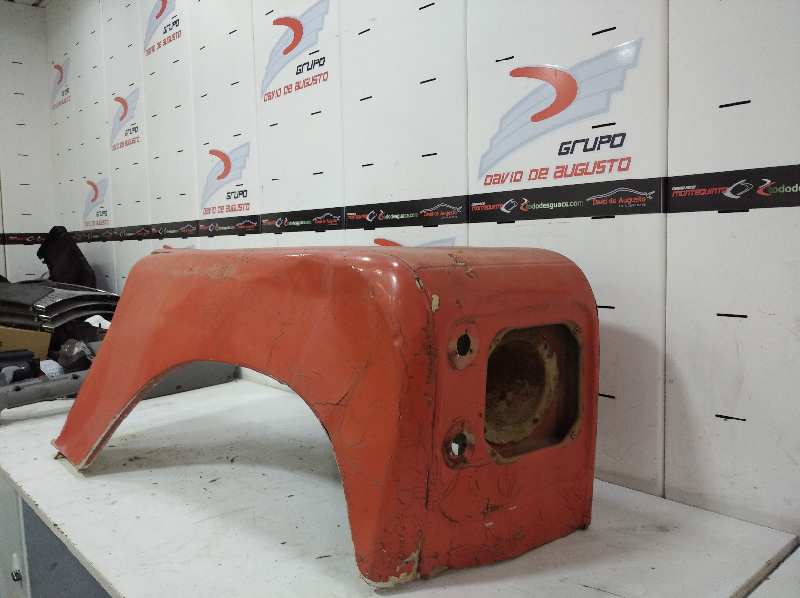 Aleta delantera derecha land rover  no identificado
