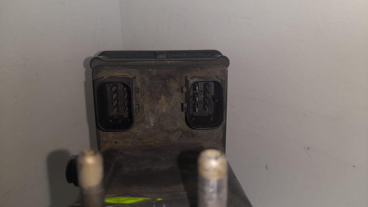 No identificado mercedes-benz actros 4 2-ejes bm 963 (2011) 18xx 4x2 fahrgestell l classic