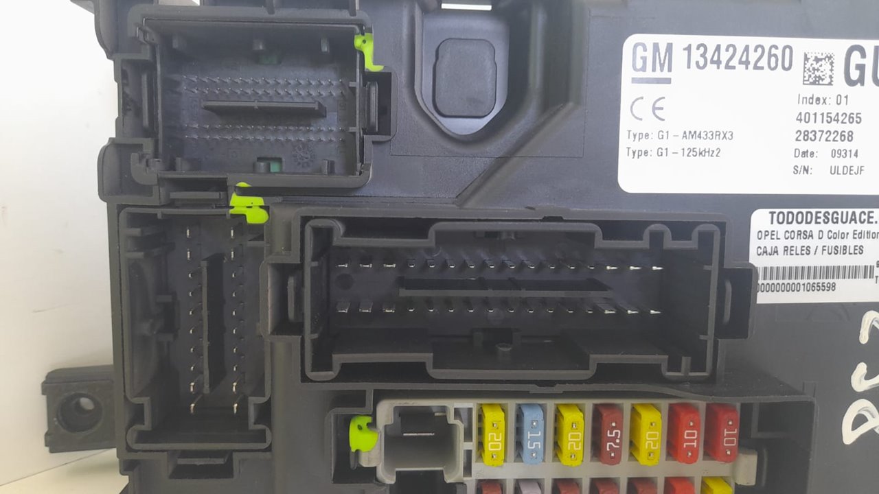 Caja reles / fusibles opel corsa d color edition