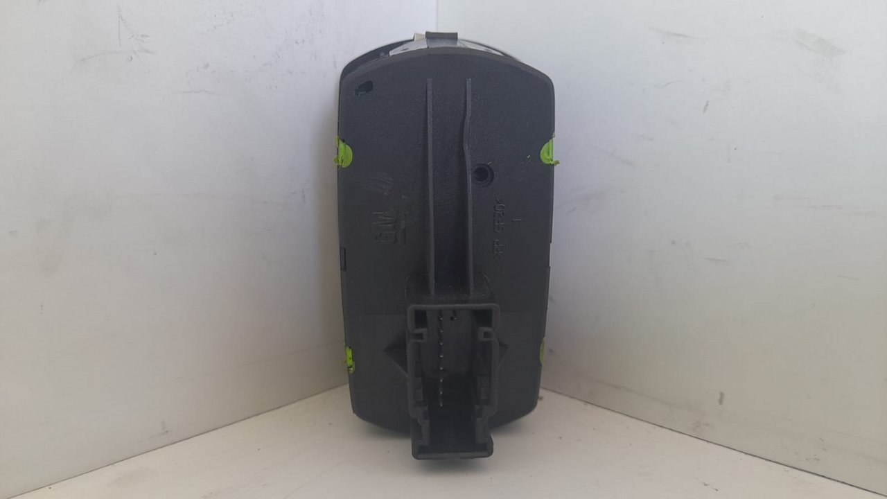 Mando retrovisor opel corsa d color edition