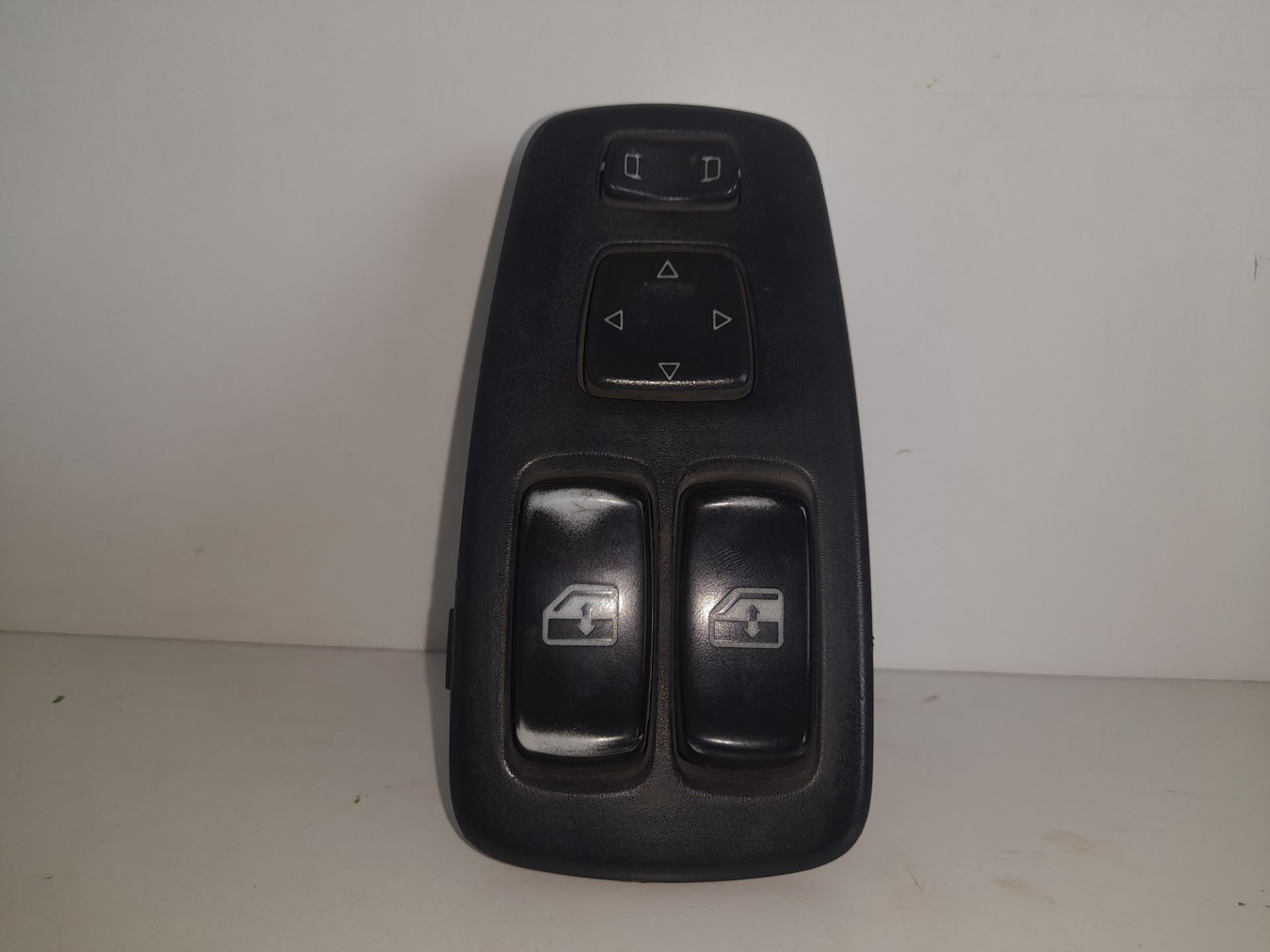 Mando elevalunas delantero izquierdo scania baureihe c-klasse pgr (2004) 