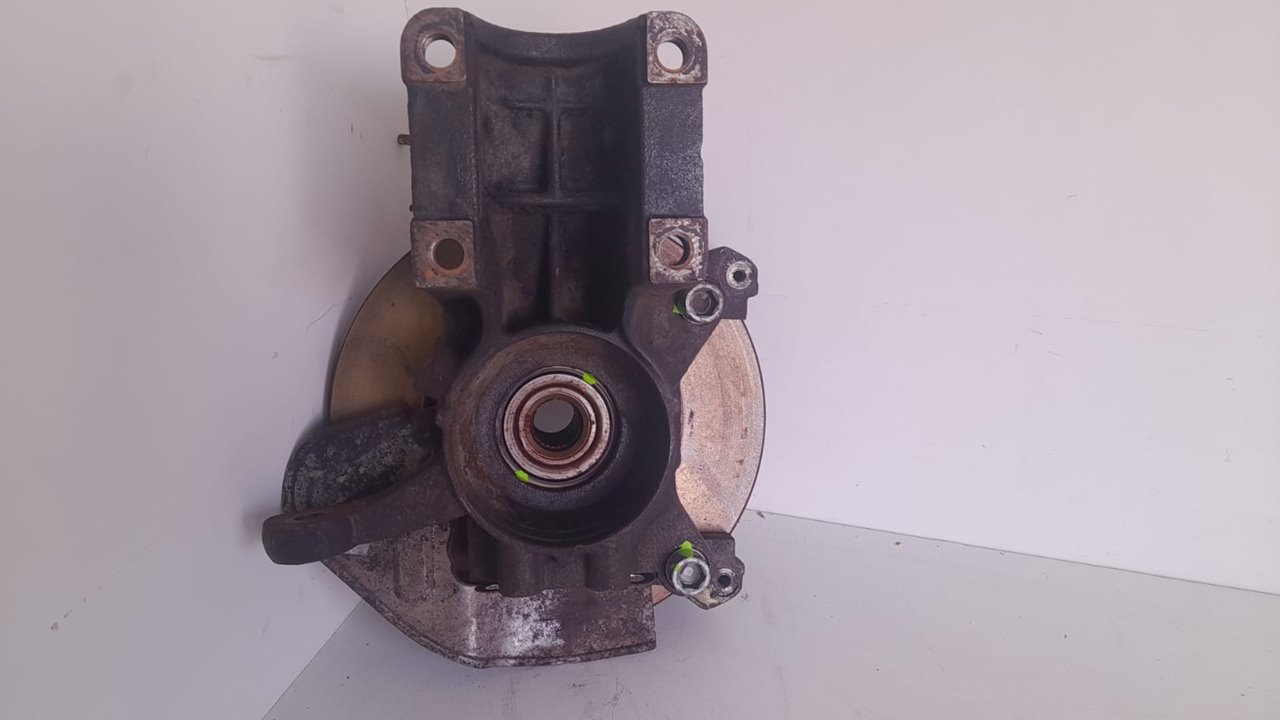 Mangueta delantera izquierda 2.0 jtd       batalla 2850 mm