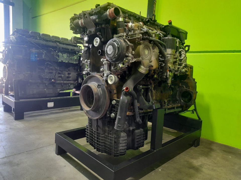 Motor completo mercedes-benz actros 4 2-ejes bm 963 (2011) 18xx 4x2 fahrgestell l classic