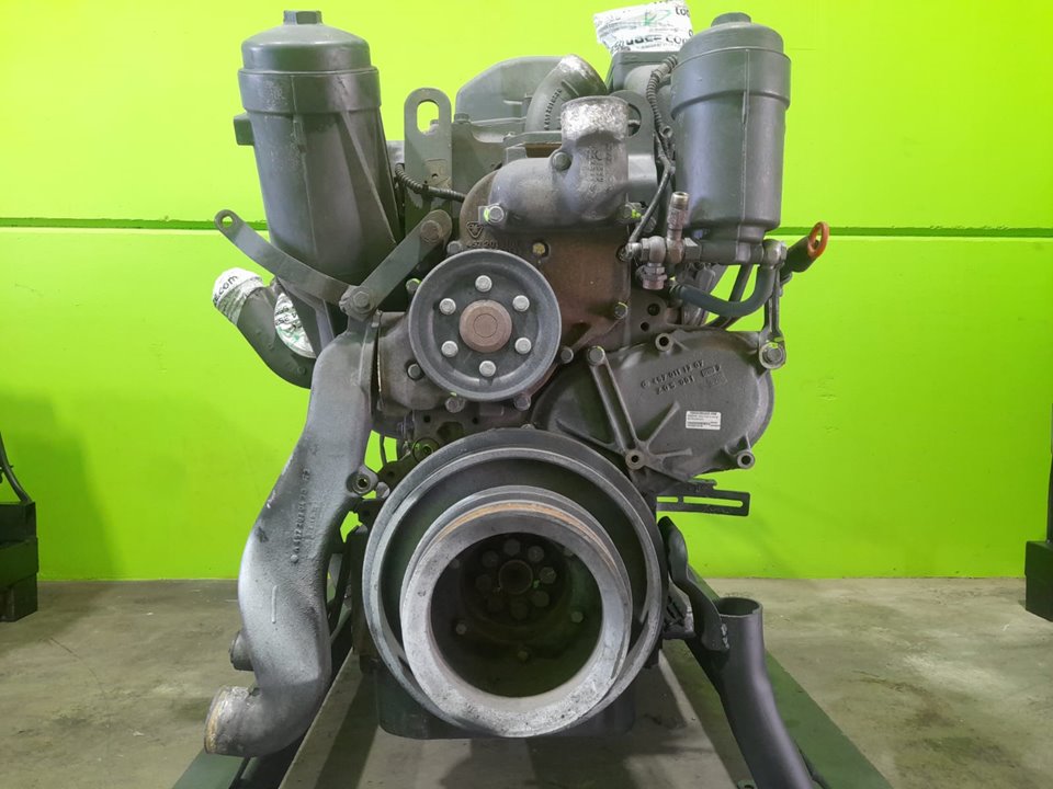 Motor completo mercedes-benz  no identificado