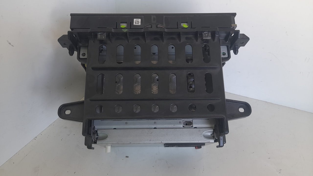 No identificado mercedes-benz actros 4 2-ejes bm 963 (2011) 18xx 4x2 fahrgestell l classic