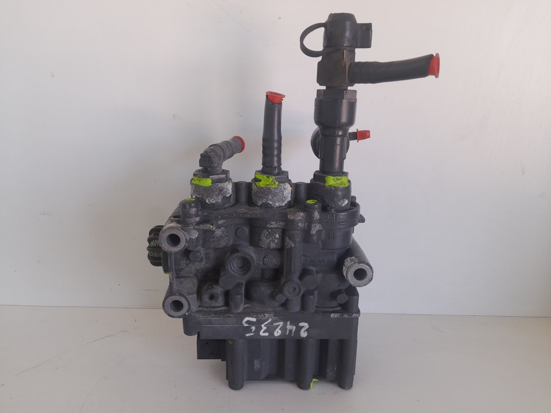 No identificado mercedes-benz actros 4 2-ejes bm 963 (2011) 18xx 4x2 fahrgestell l classic