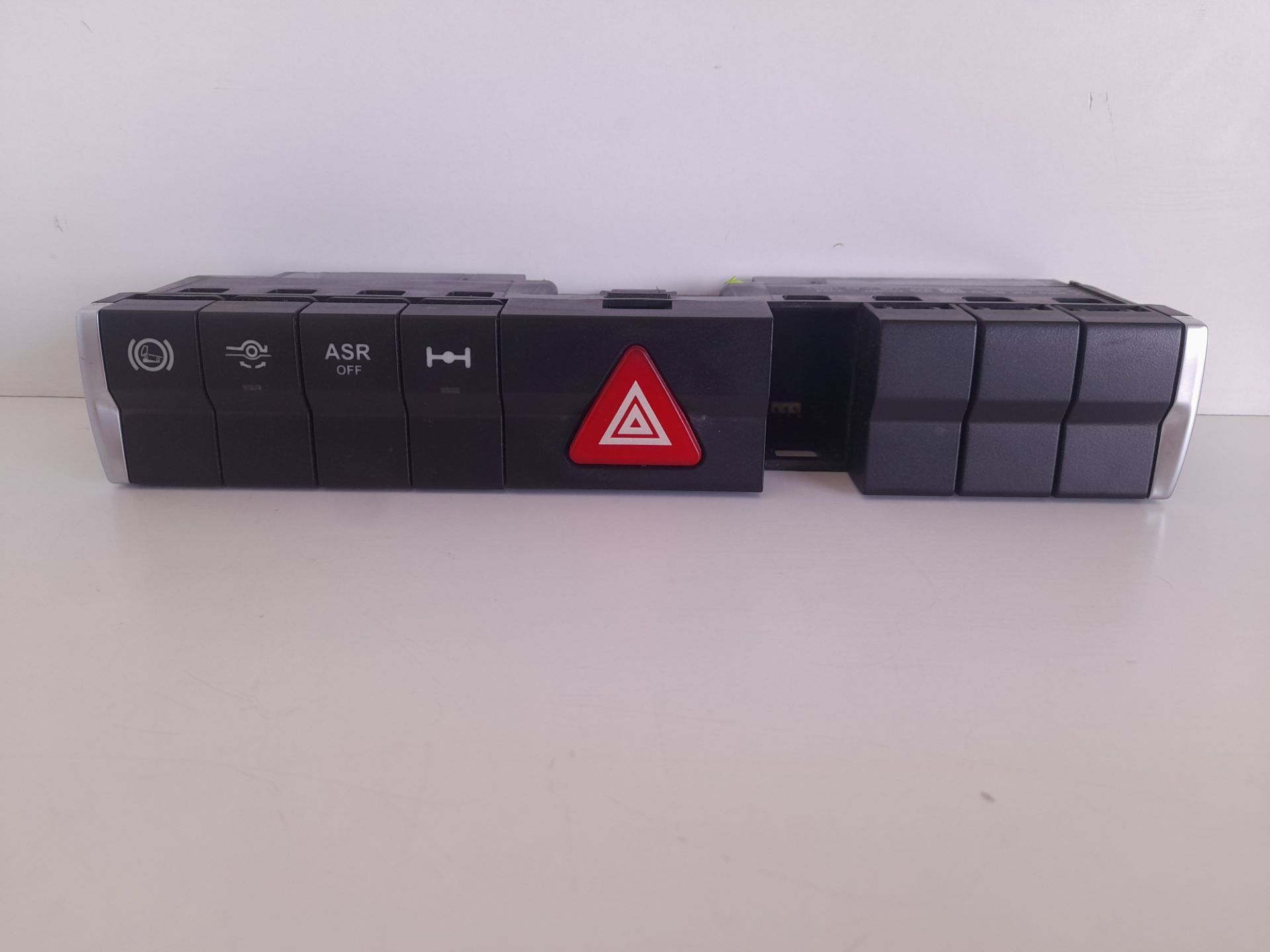 No identificado mercedes-benz actros 4 2-ejes bm 963 (2011) 18xx 4x2 fahrgestell l classic