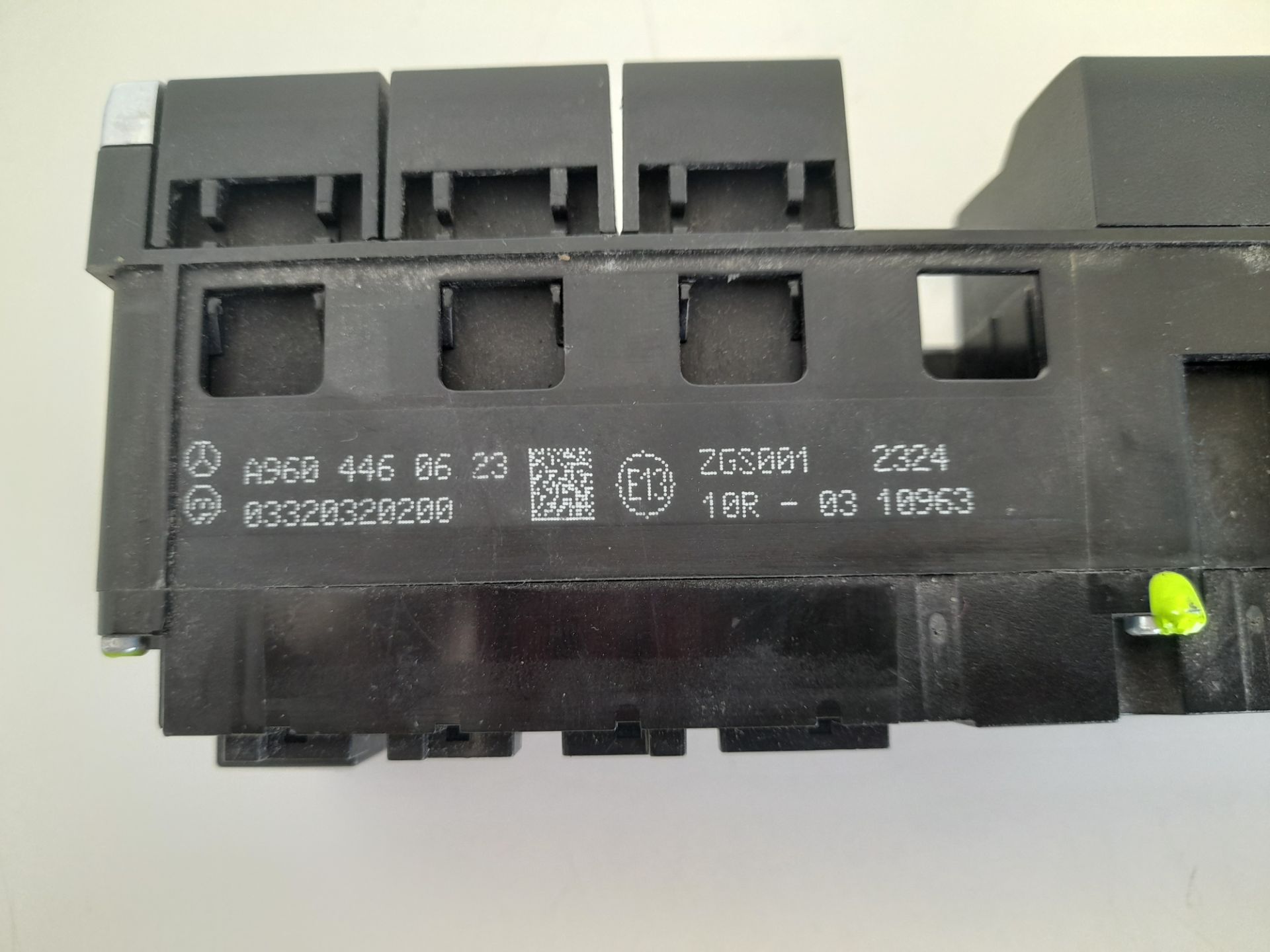 No identificado mercedes-benz actros 4 2-ejes bm 963 (2011) 18xx 4x2 fahrgestell l classic