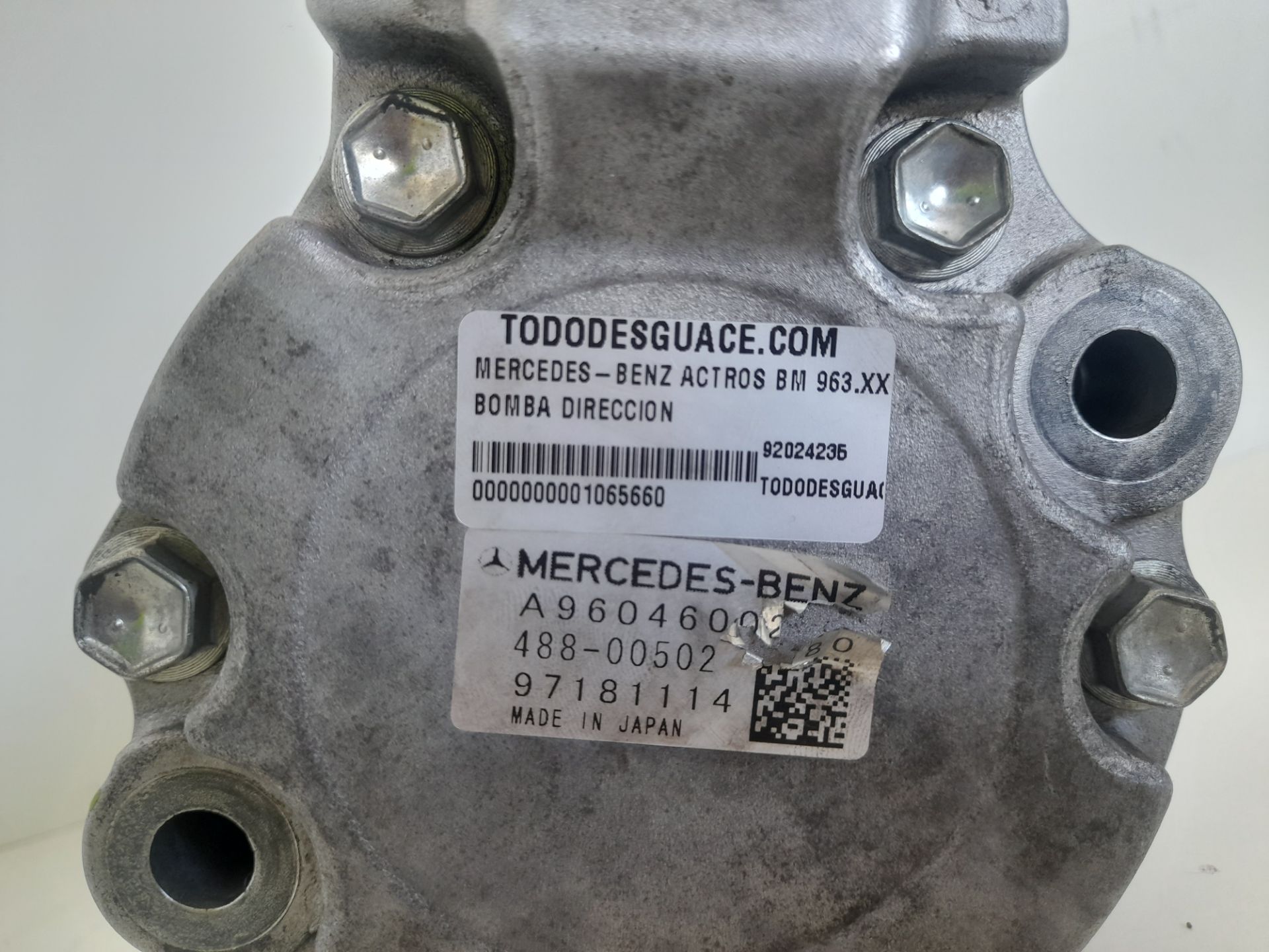 Bomba direccion mercedes-benz actros 4 2-ejes bm 963 (2011) 18xx 4x2 fahrgestell l classic