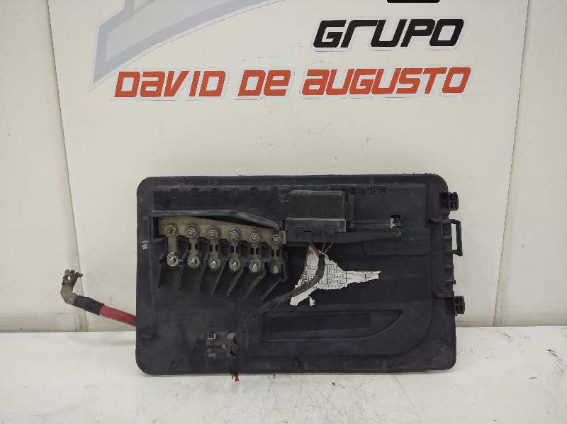Caja reles / fusibles seat ibiza (6l1) stella