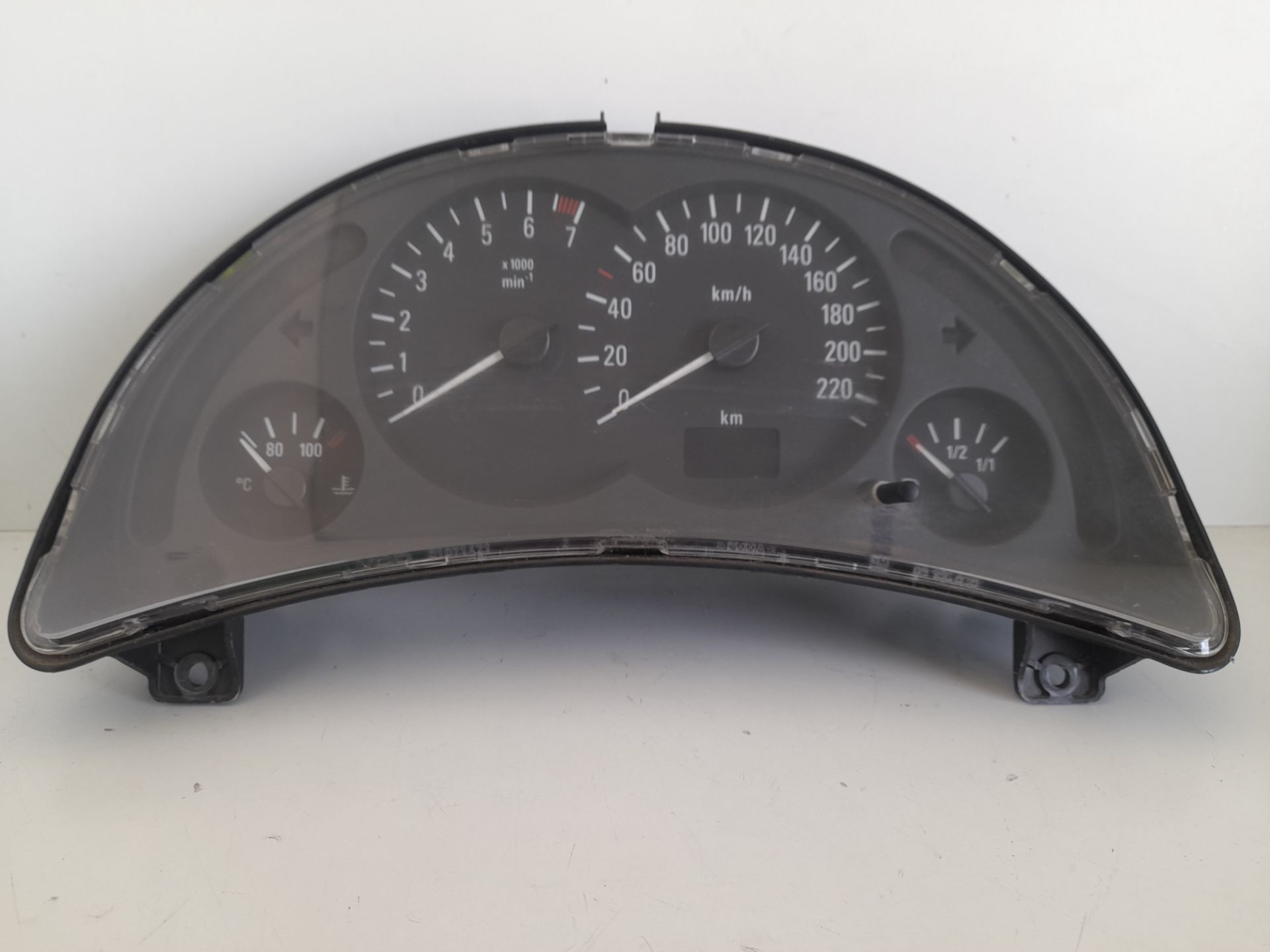 Cuadro instrumentos opel corsa c club