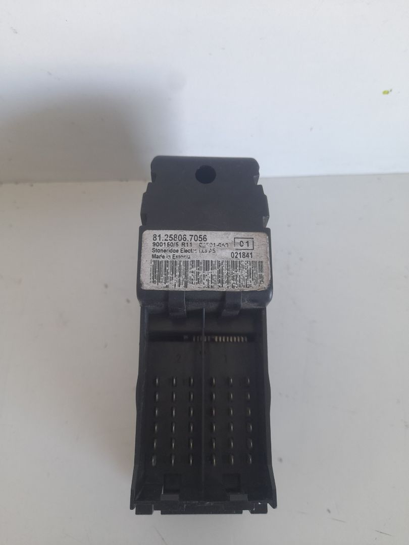Mando elevalunas delantero izquierdo man tga 41.xxx (2000) fki   ffdk  8x4  (e3) l