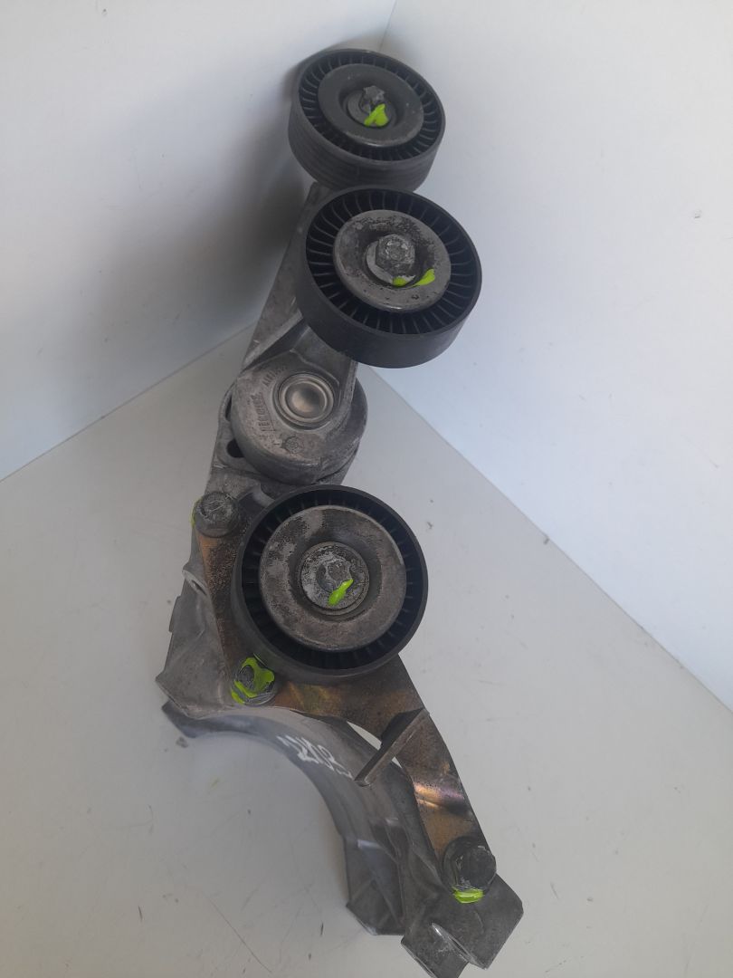 Soporte alternador mercedes-benz clase b (bm 245) 180 cdi (245.207)