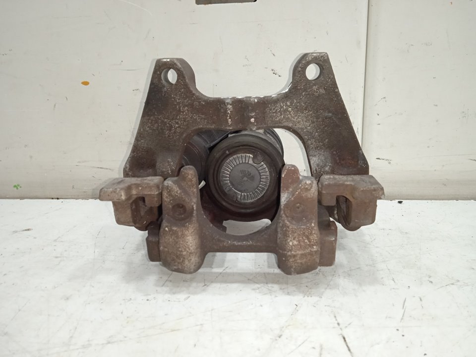 Pinza de freno delantera izquierda skoda superb berlina (3v3) active