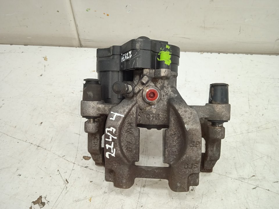 Pinza de freno delantera derecha skoda superb berlina (3v3) active