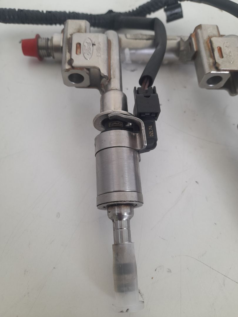 Rampa inyectora ford focus berlina (cb8) 