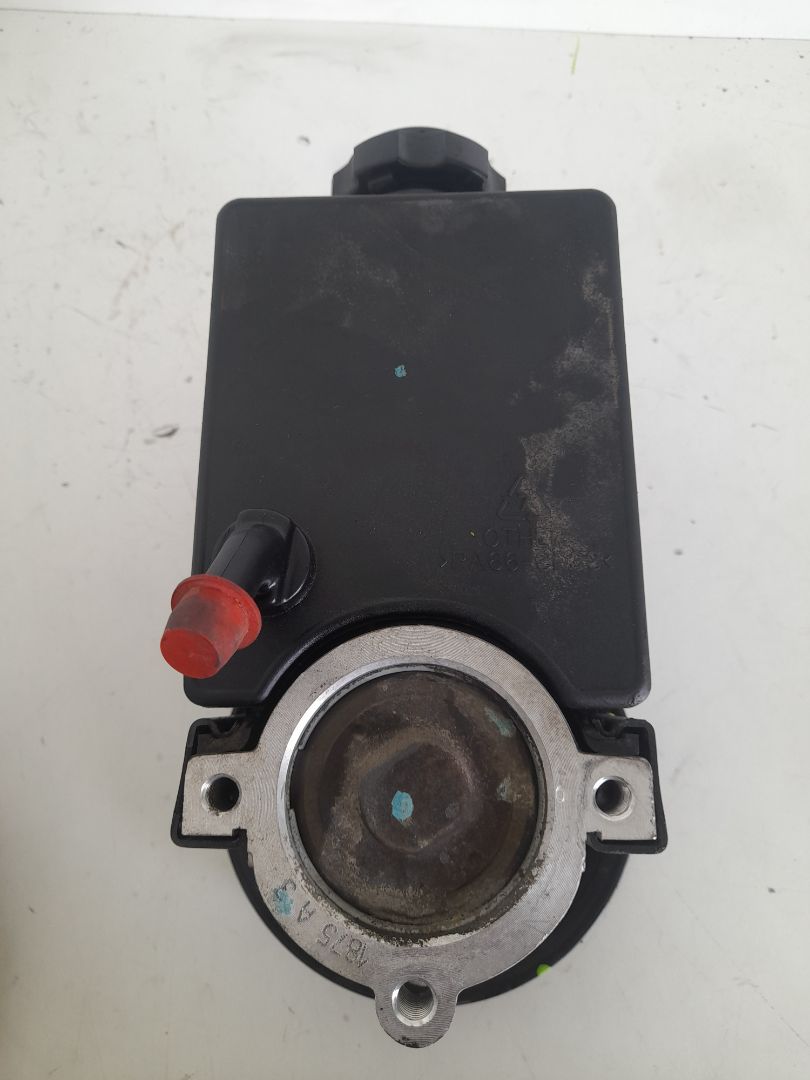 Bomba direccion ssangyong rodius xdi