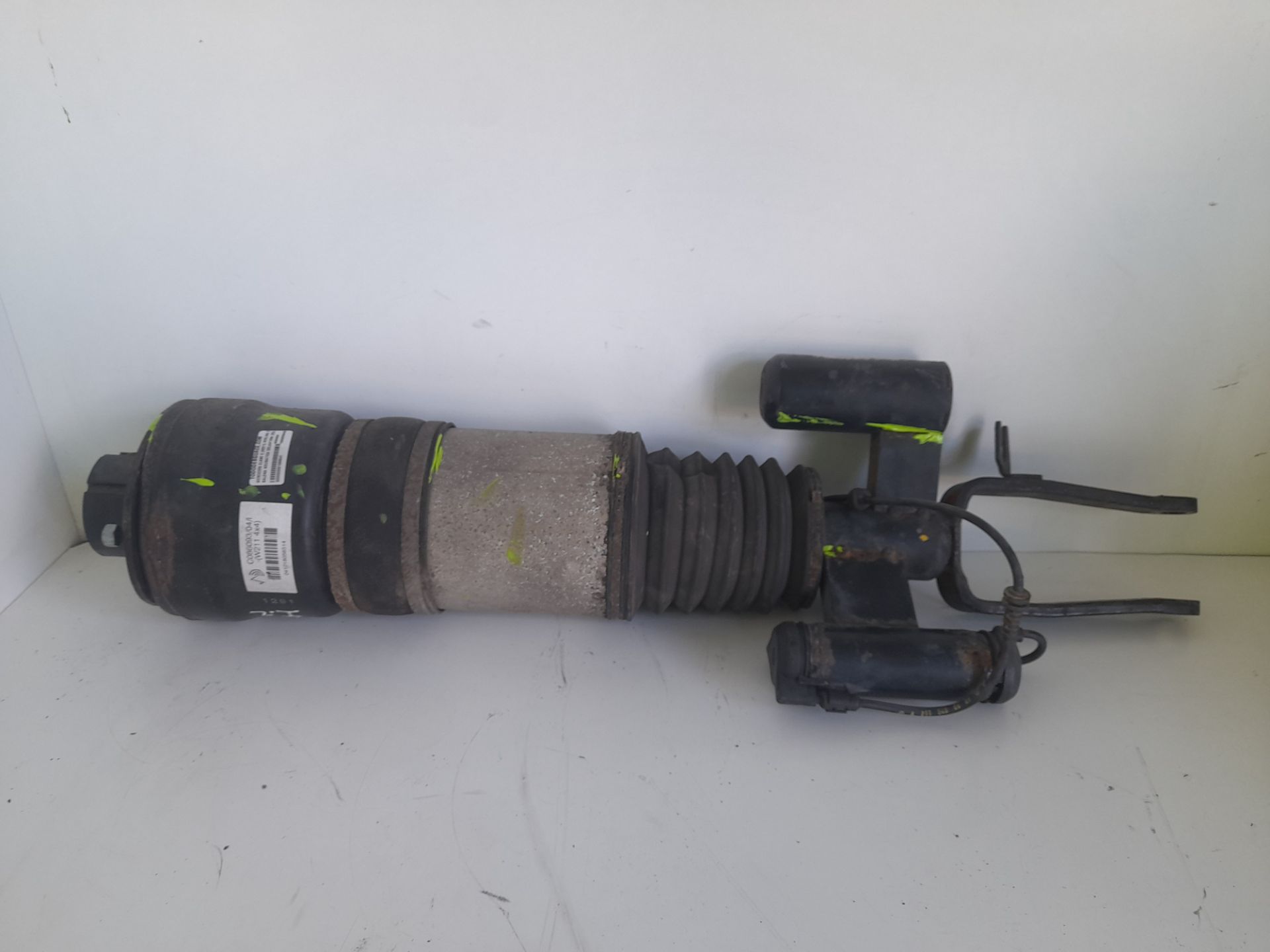 Balona neumatica delantera izquierda mercedes-benz clase e (bm 211) berlina e 500  4matic (211.083)