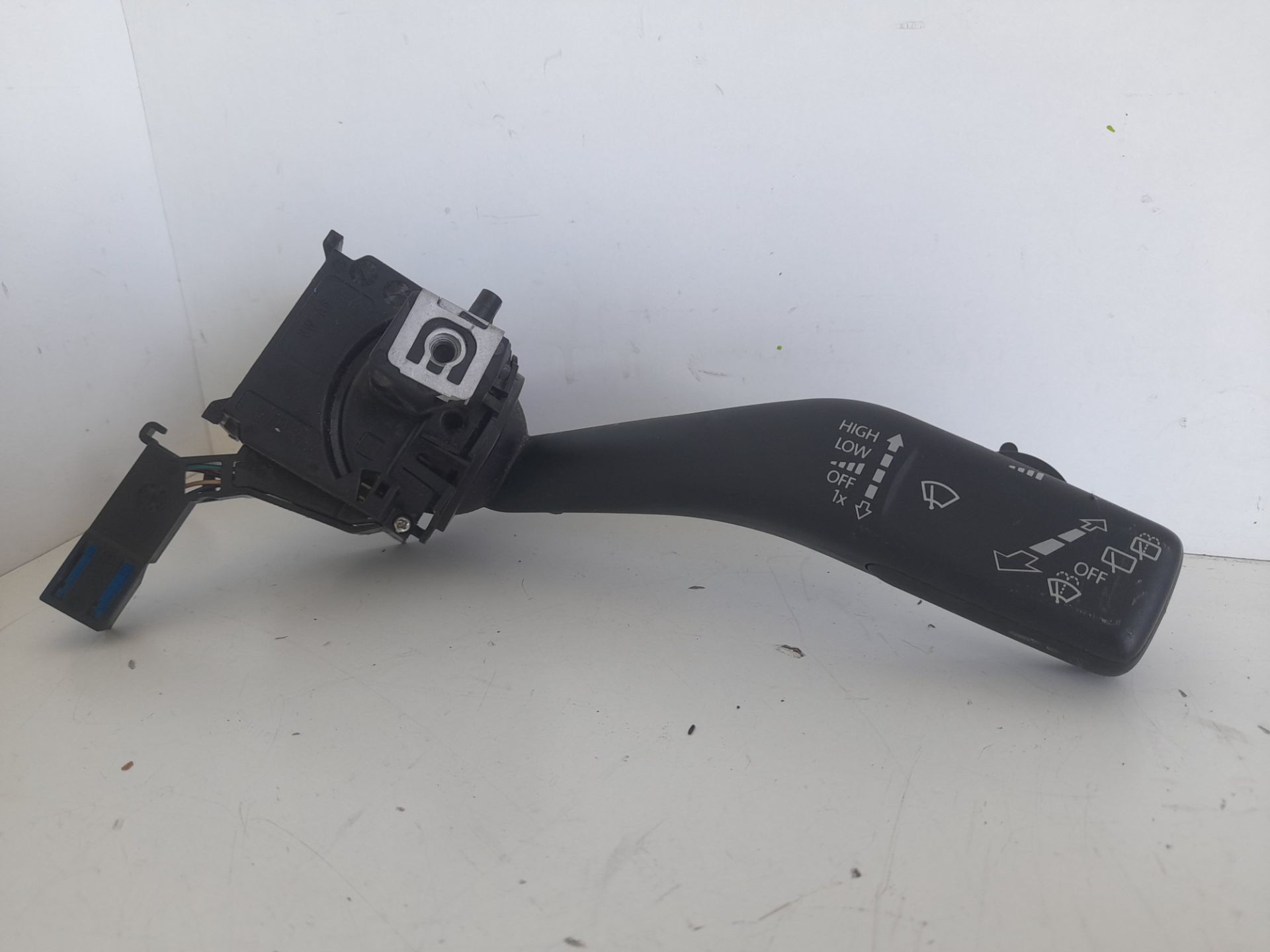 Mando limpia seat leon (1p1) reference