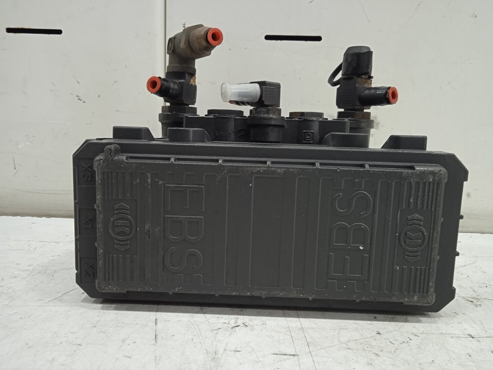 No identificado mercedes-benz actros 4 2-ejes bm 963 (2011) 18xx 4x2 fahrgestell l classic