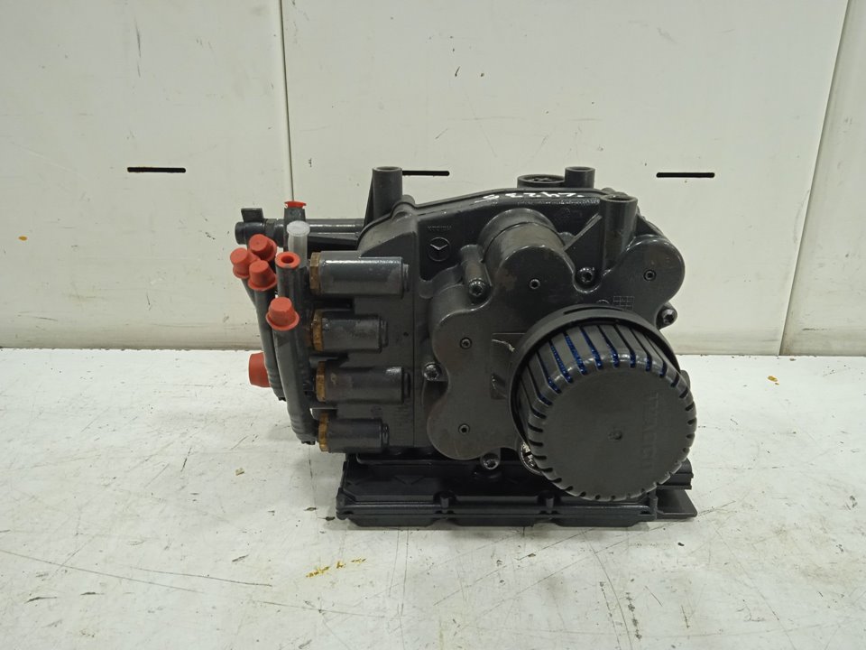 No identificado mercedes-benz actros 4 2-ejes bm 963 (2011) 18xx 4x2 fahrgestell l classic