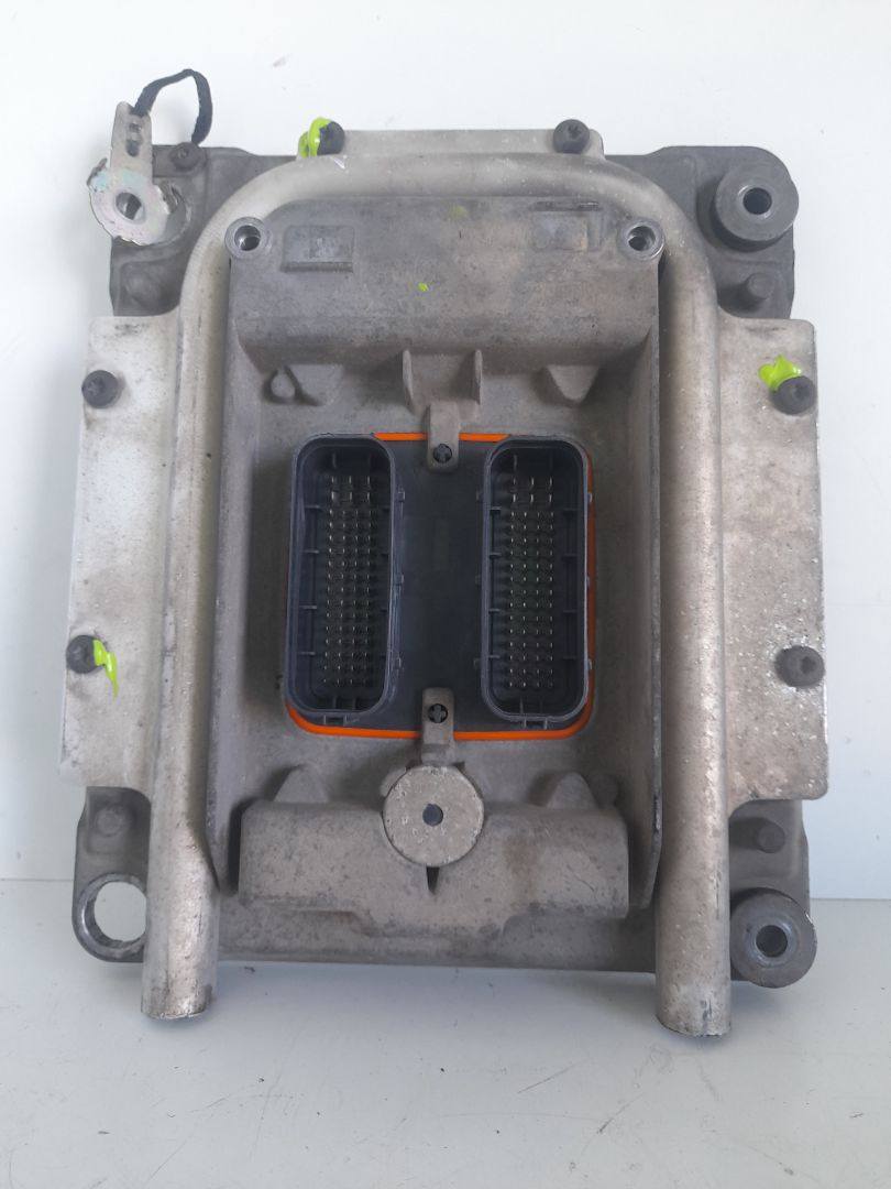 Centralita motor uce renault midlum fg   xxx.12                   