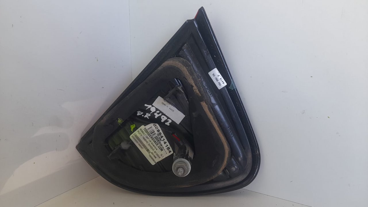 Piloto trasero derecho interior renault captur i adventure