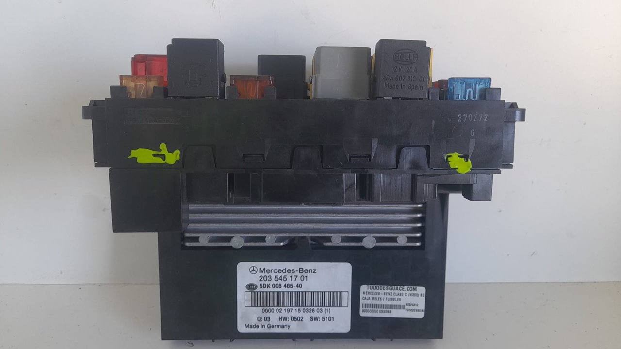 Caja reles / fusibles mercedes-benz clase c (bm 203) berlina 200 compressor (203.042)