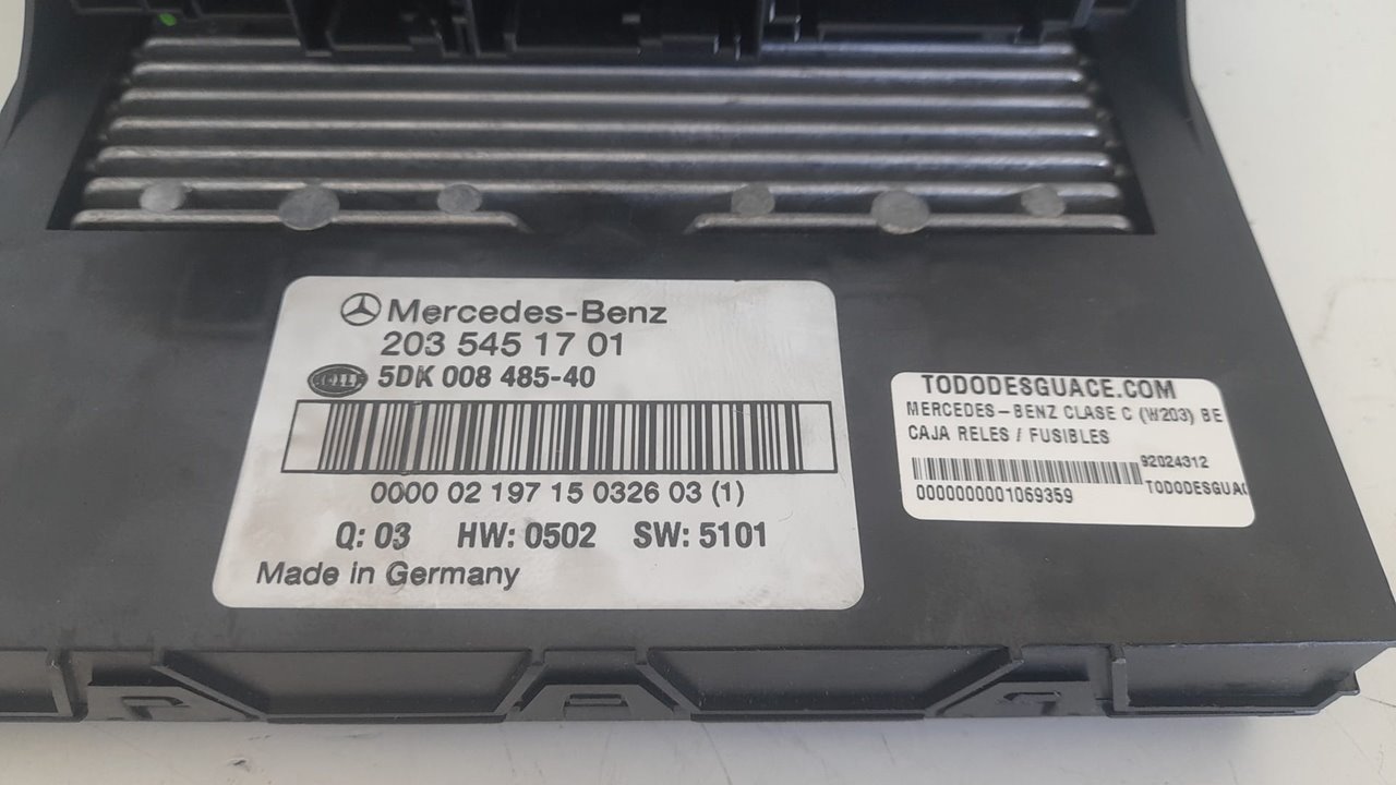 Caja reles / fusibles mercedes-benz clase c (bm 203) berlina 200 compressor (203.042)