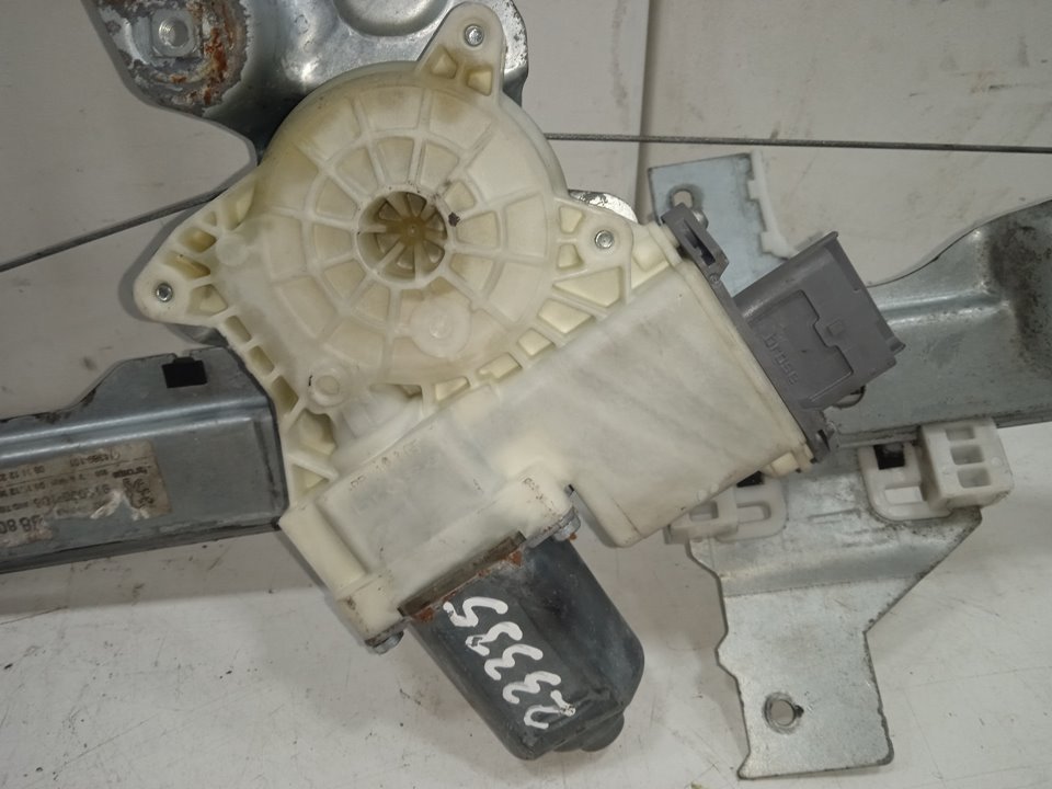 Elevalunas trasero izquierdo peugeot 5008 access