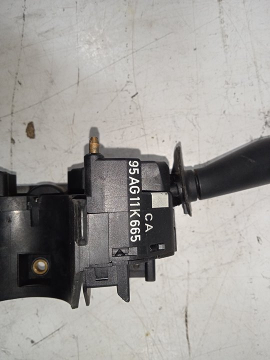 Mando multifuncion ford escort berl.turnier atlanta berlina