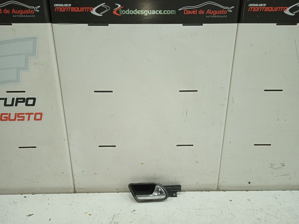 Maneta interior trasera derecha volkswagen golf v (1k1)(10.2003) 