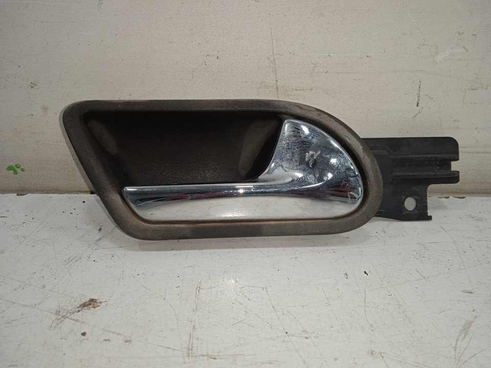 Maneta interior trasera derecha volkswagen golf v (1k1)(10.2003) 