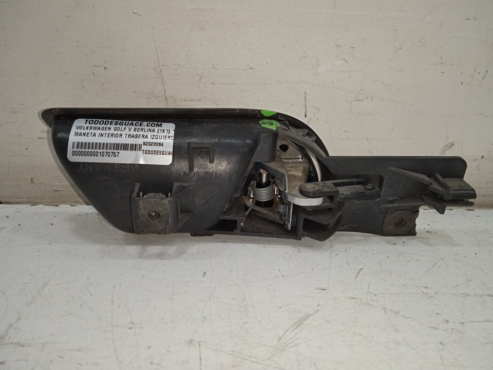 Maneta interior trasera izquierda volkswagen golf v (1k1)(10.2003) 