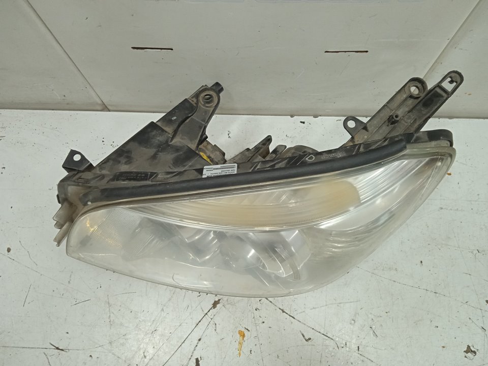 Faro izquierdo toyota rav4 (a3) executive