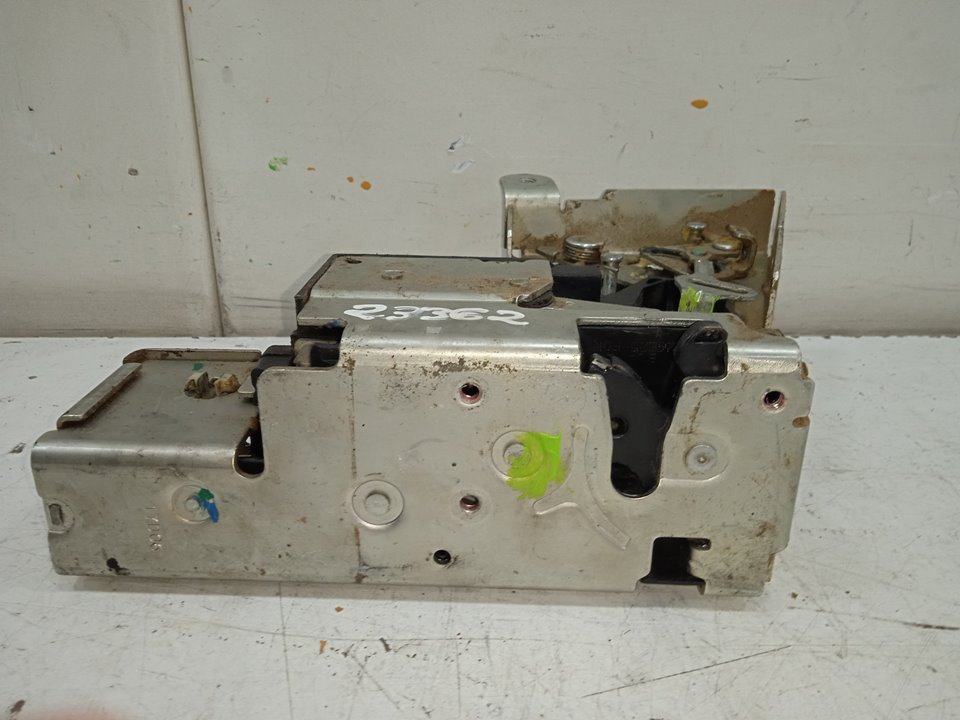 Cerradura maletero / porton ford tourneo connect (tc7) kombi b. corta (2006)