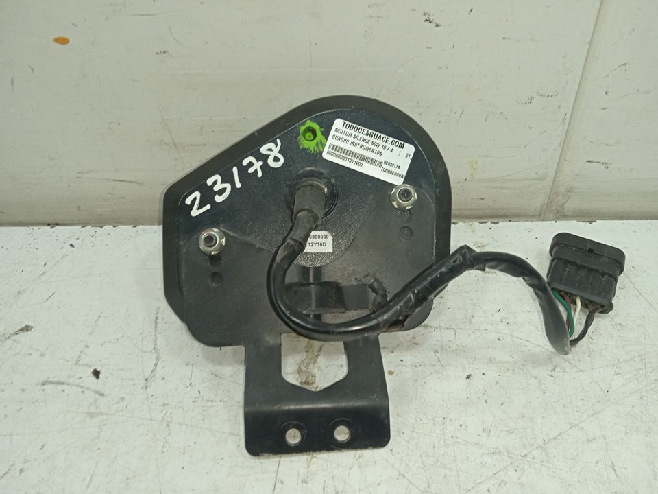 Cuadro instrumentos   no identificado