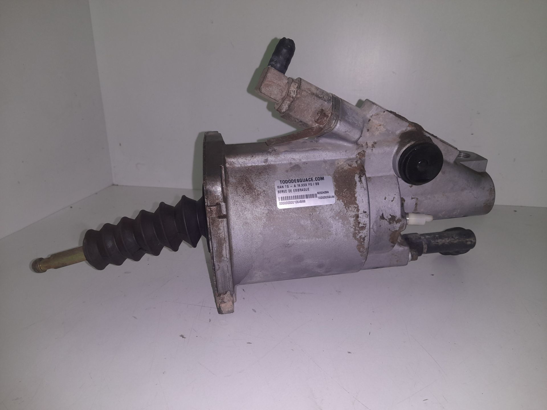 No identificado man tga 18.xxx (2000) fg  bb               (e3e4) 