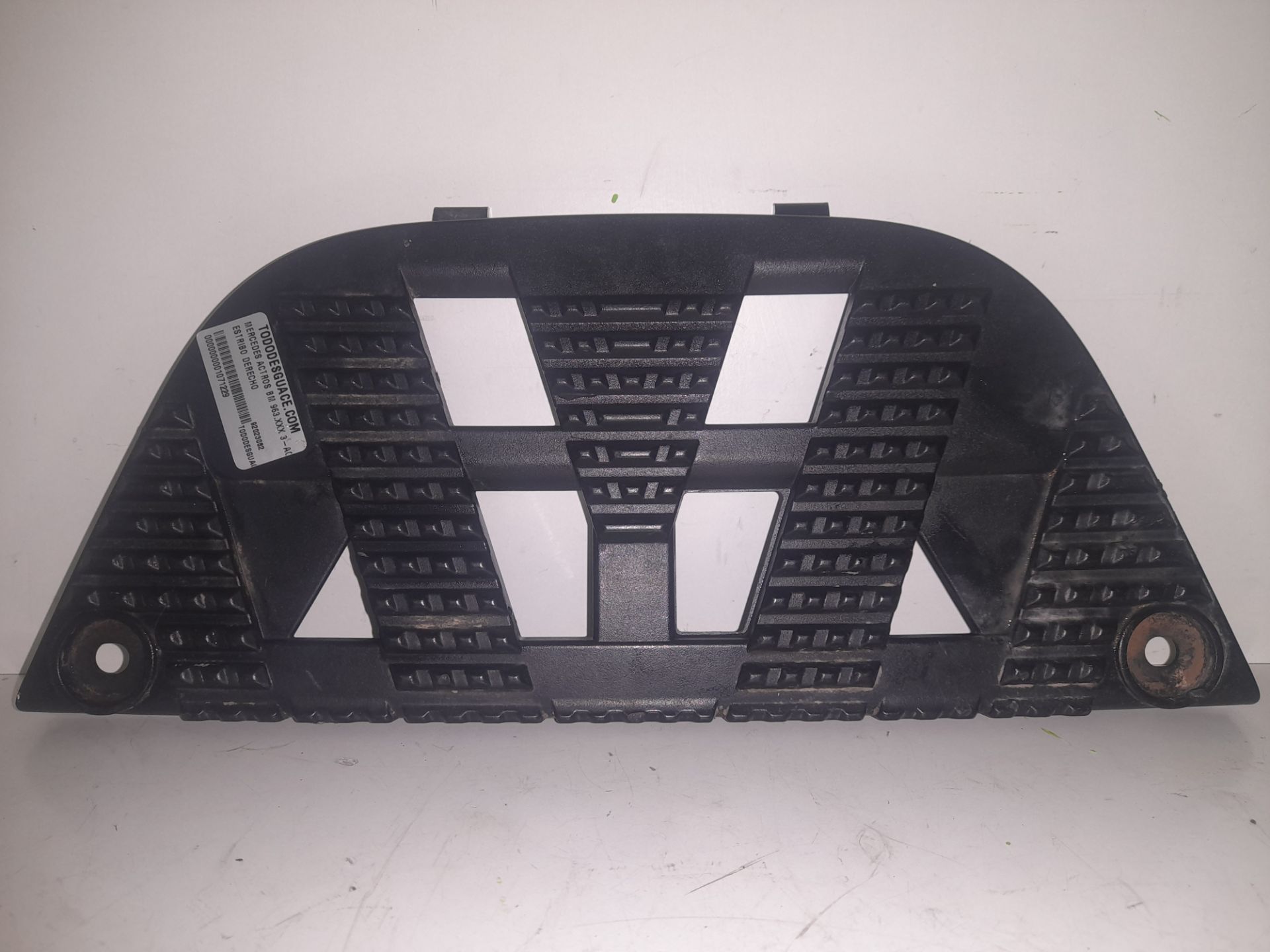 No identificado mercedes-benz actros 4 3-ejes bm 963 (2011) 25xx 6x2 szm l bigspace