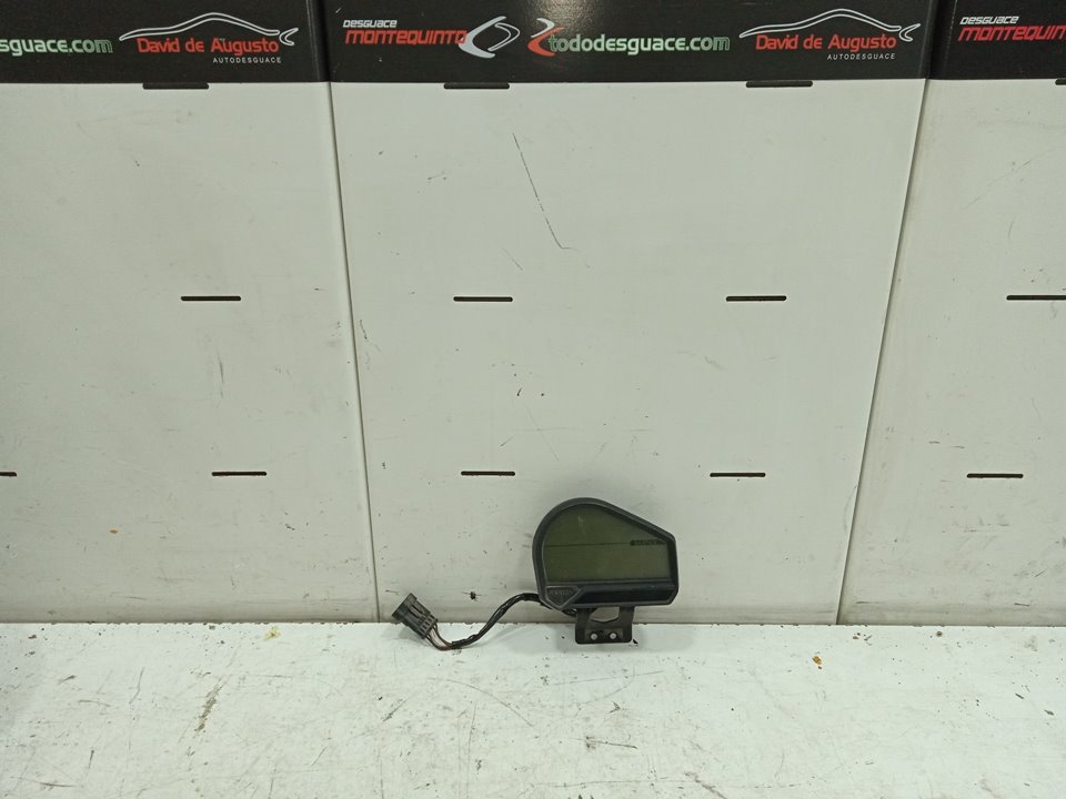 Cuadro instrumentos   no identificado