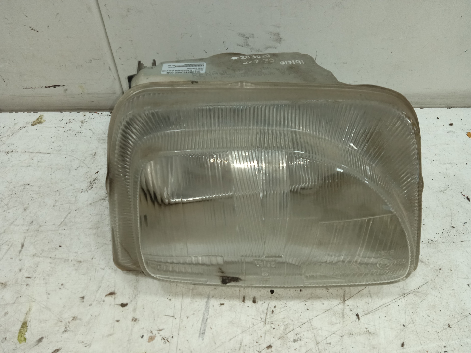 Faro derecho renault rapid/express