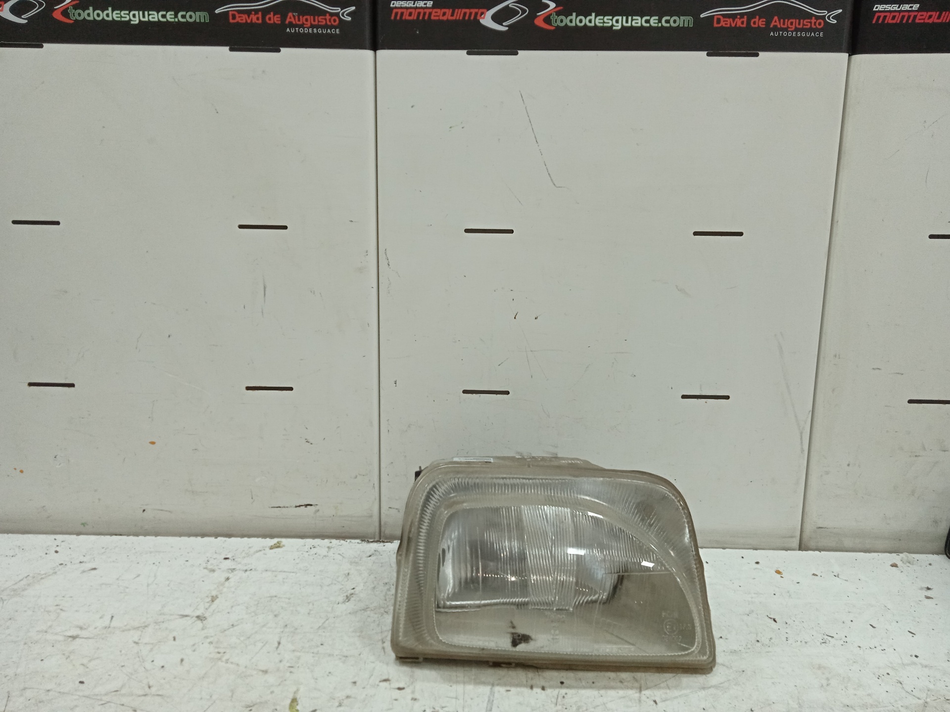 Faro derecho renault rapid/express
