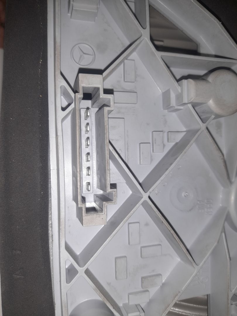 Piloto trasero izquierdo mercedes-benz clase c (bm 203) berlina 200 compressor (203.042)