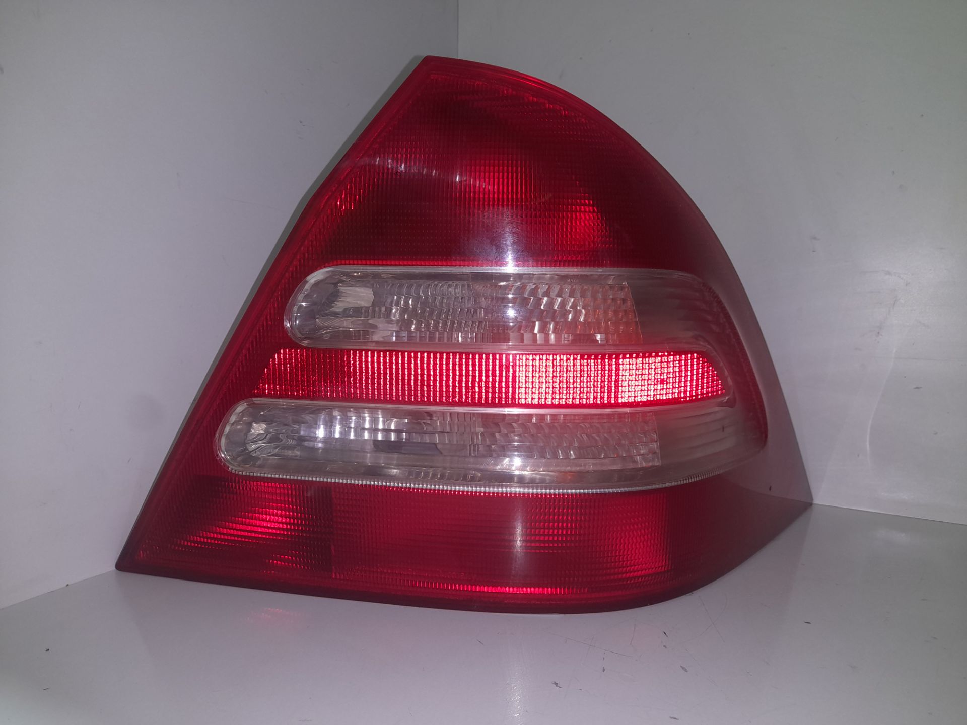 Piloto trasero derecho mercedes-benz clase c (bm 203) berlina 200 compressor (203.042)