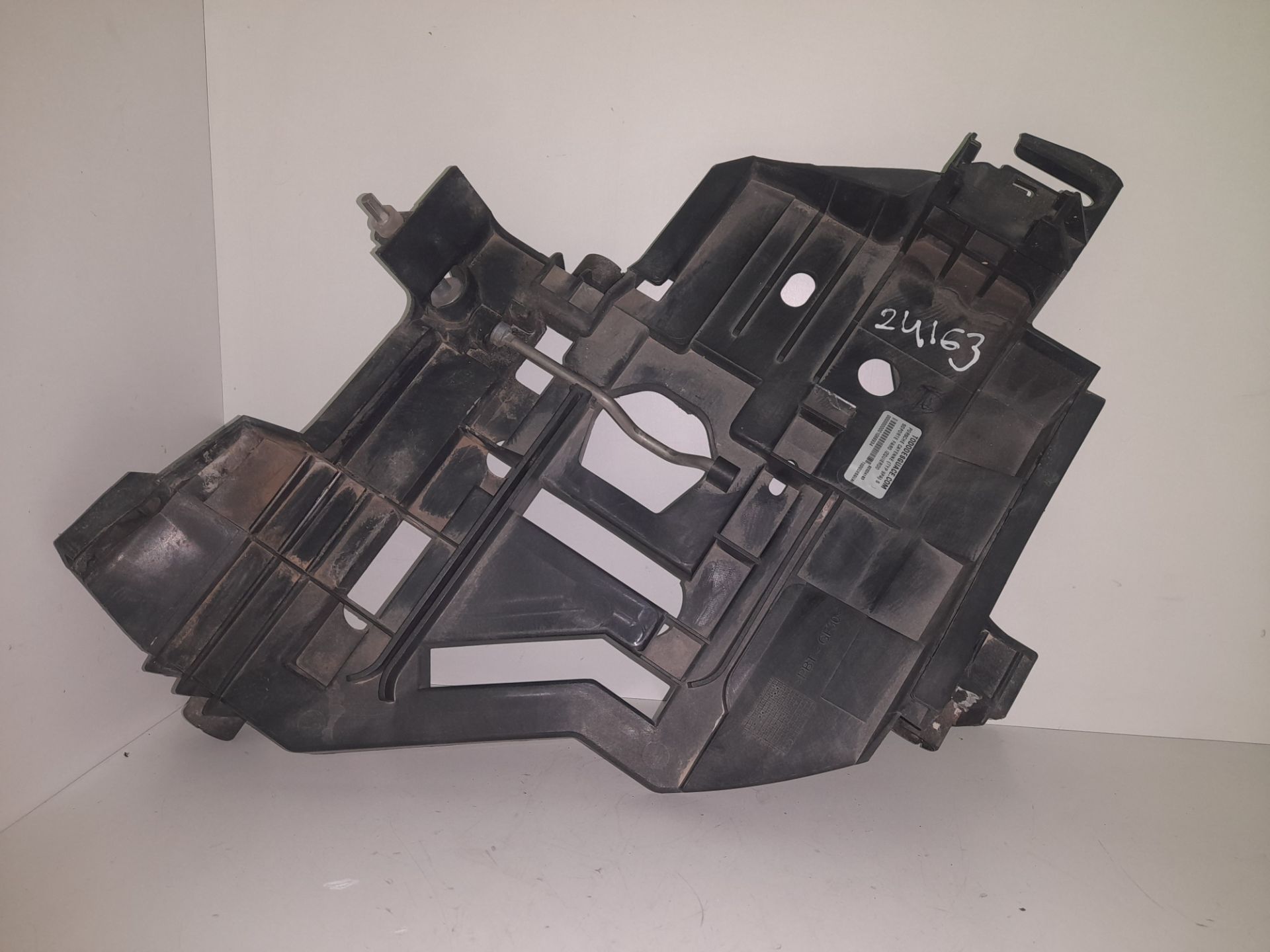 Soporte faro izquierdo porsche cayenne (tipo 9pa) s